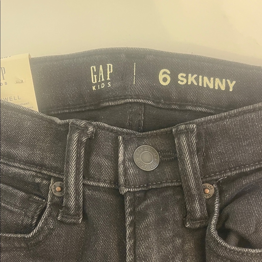 GAP Boy’s Charcoal Skinny Jeans BNWT